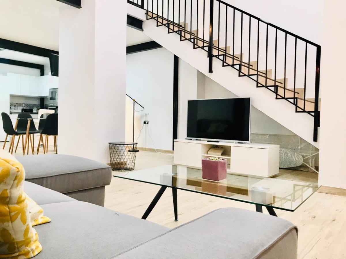 Modern & Spacious In Plaza De La Merced Apartamento *