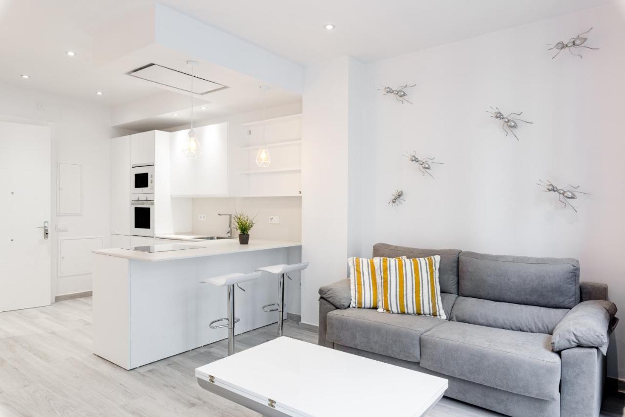Minty - Bright La Merced Apartment