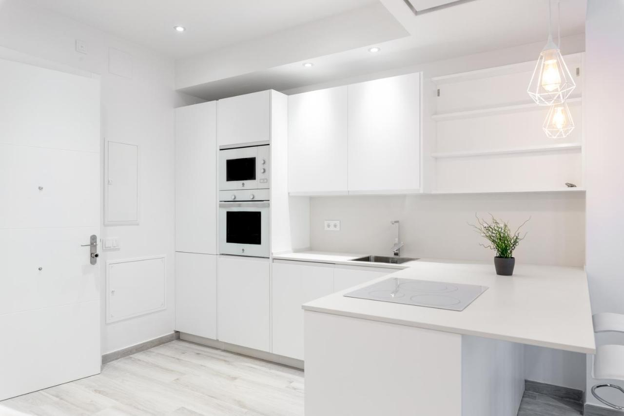 Minty - Bright La Merced Apartment