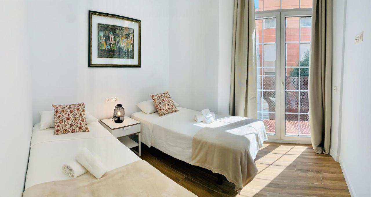 Homely Luxury Atarazanas Apartamento