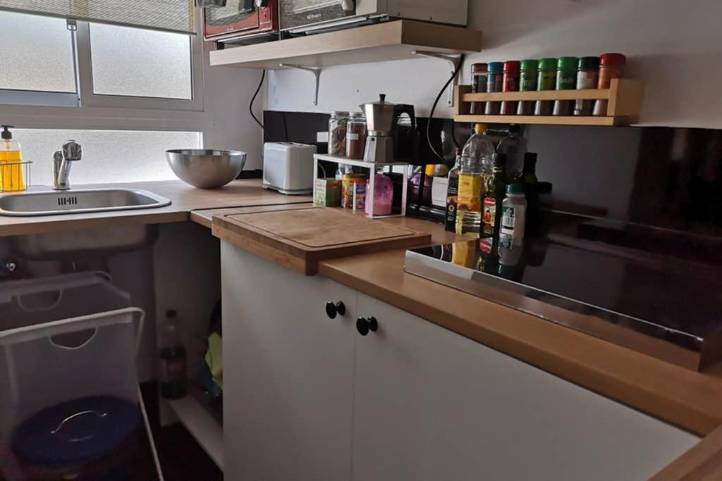 Completo, 2min De La Playa Apartment