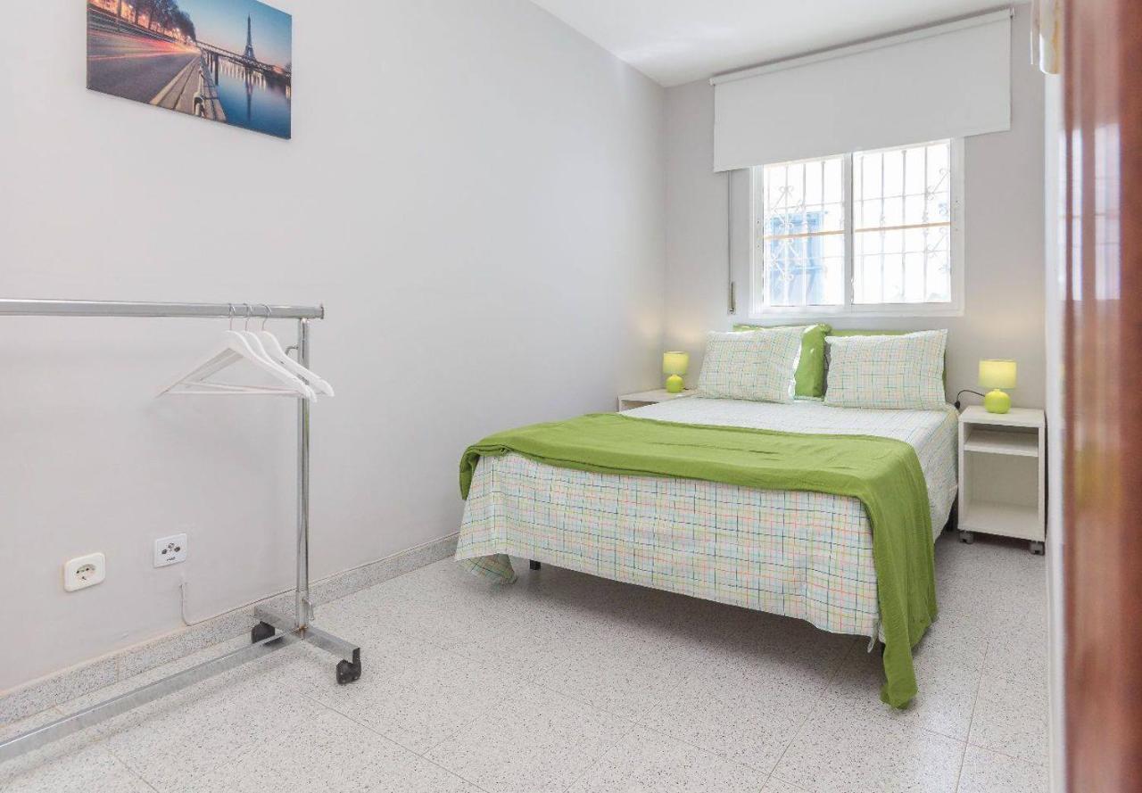 Malagaonbeach 1 - Two Bedrooms - Up To 3 People - 10 Meters Appartement *