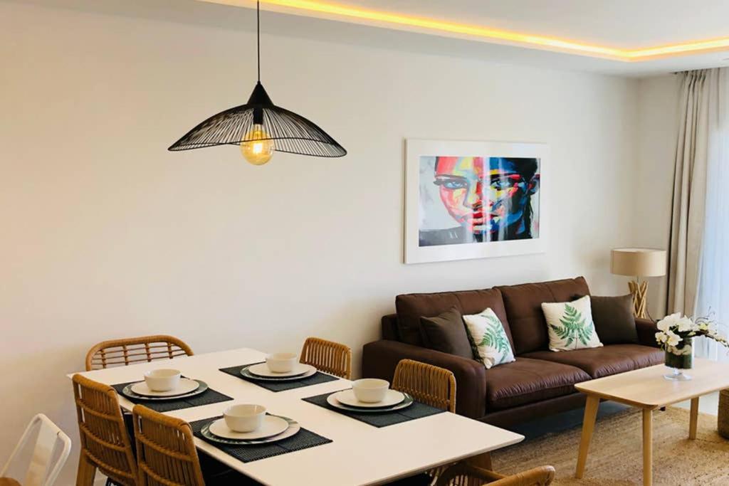 Luxury Modern By The Appartement