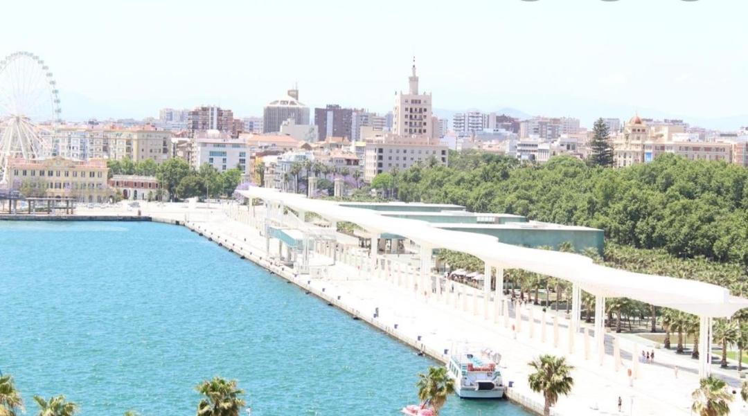 Primera Linea De Playa En La Malagueta Lejlighed