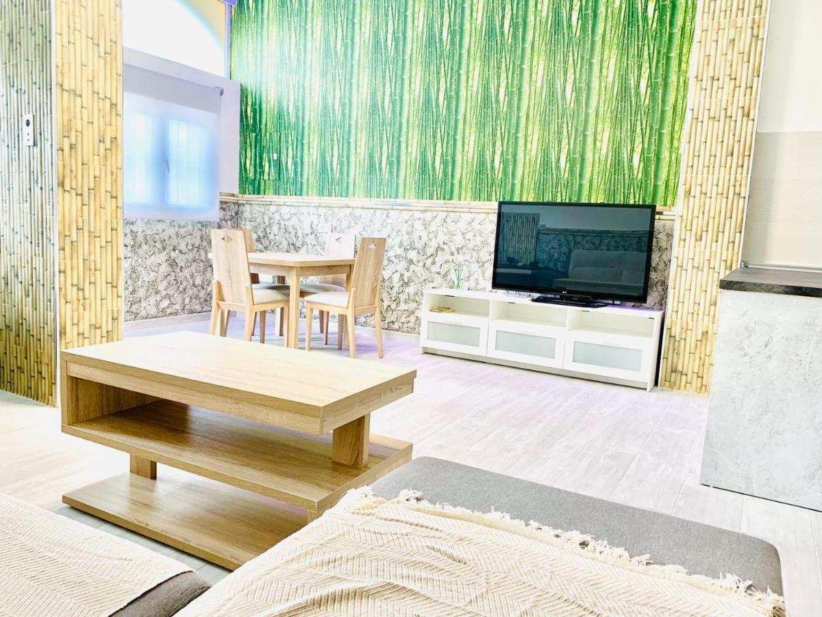 Lolf With Jacuzzi In Appartement