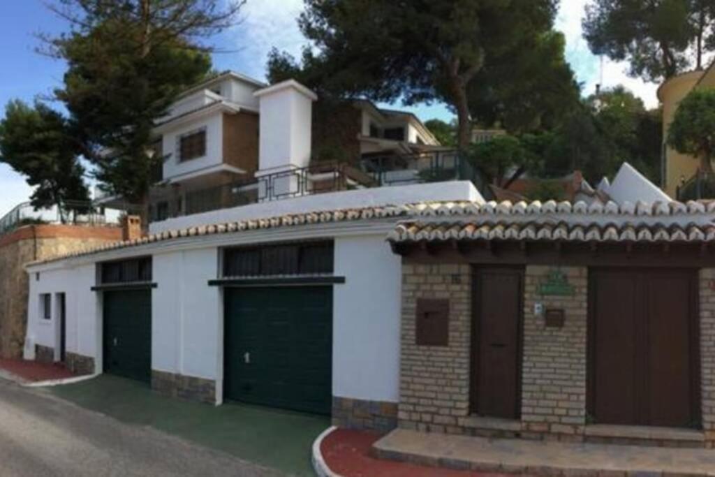 Cerca De La Playa,piscina Privada,bbq Pousada *