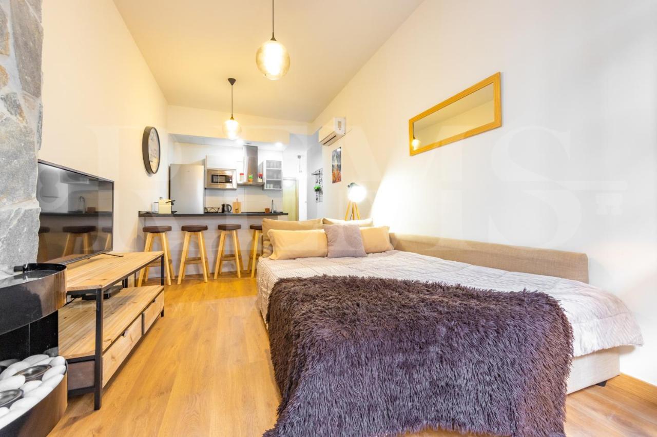 Cozy Flat With Common Pool & Parking - Center By Rems Apartment Málaga