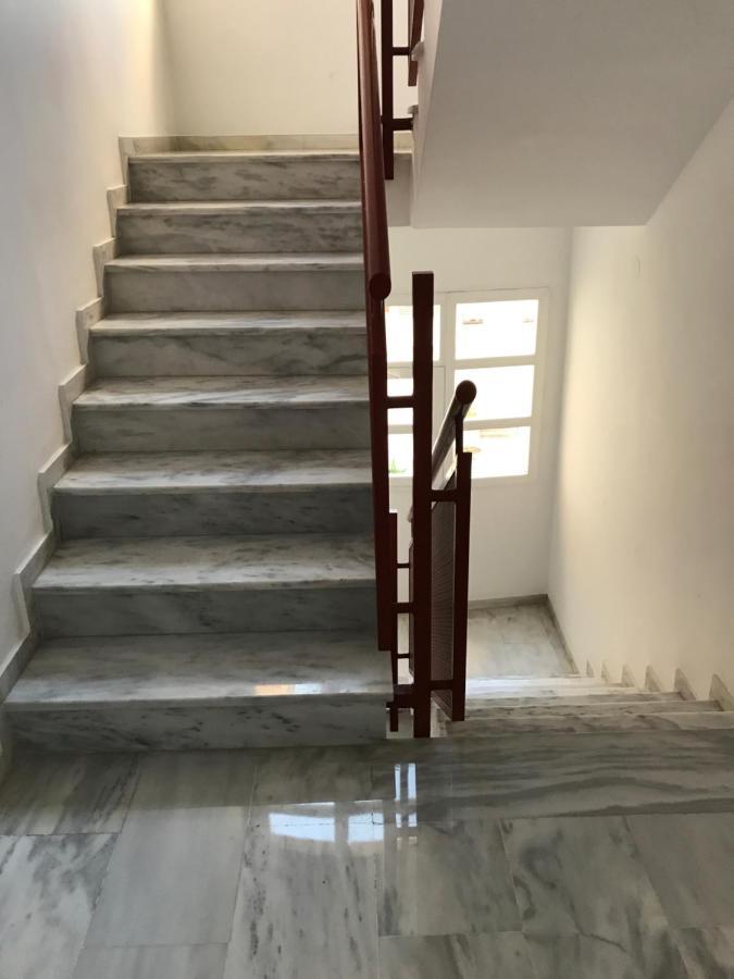 Apartamento Teatinos Con Piscina Espectacular, Aire Acondicionado En Salon-comedor Y Ventiladores En Málaga