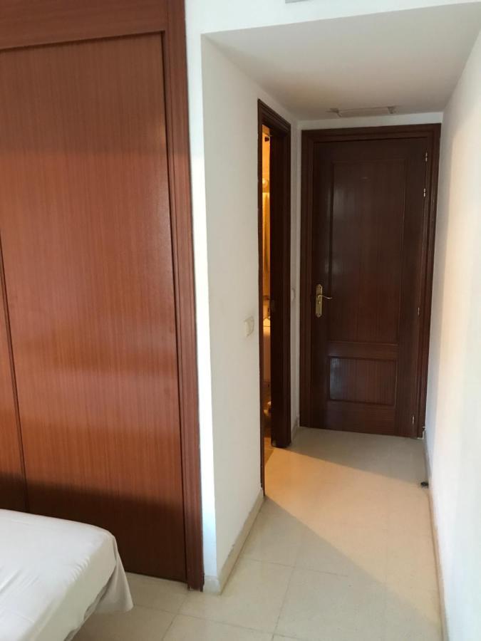 Apartamento Teatinos Con Piscina Espectacular, Aire Acondicionado En Salon-comedor Y Ventiladores En Appartement