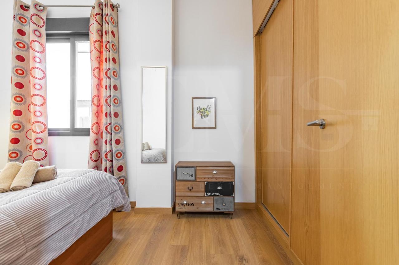 Cozy Flat With Common Pool & Parking - Center By Rems Málaga