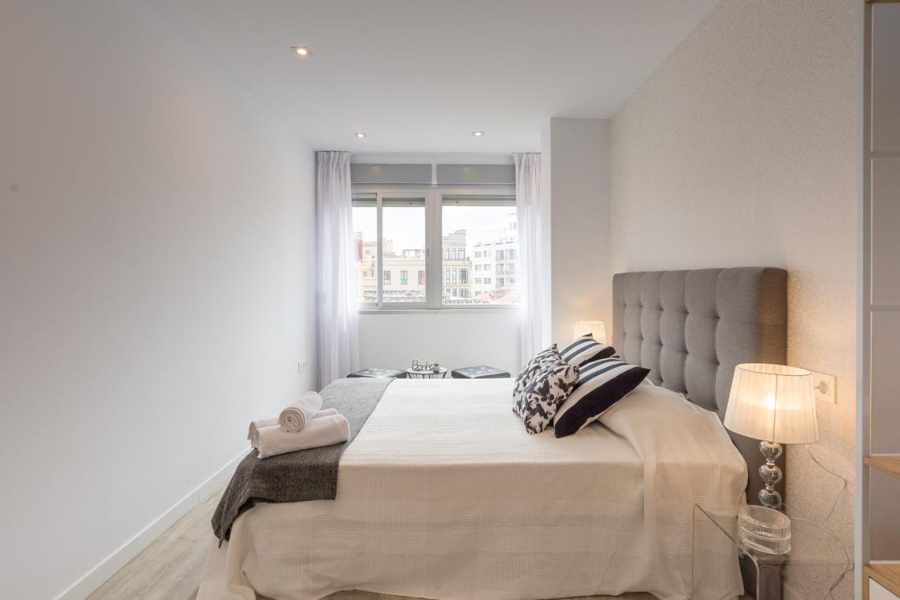 Urbe10 Angel Ganivet 2 Bedrooms *