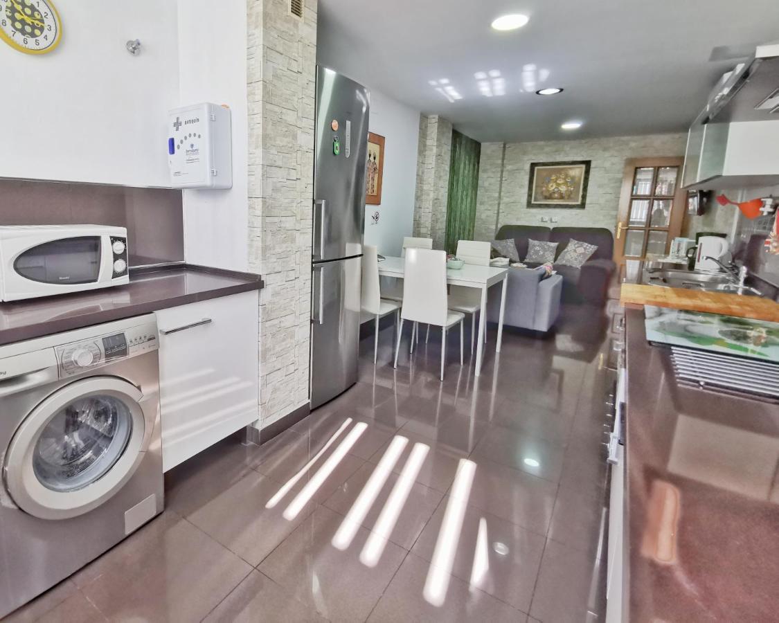 Neptuno Apartment: Sun, And Relax In Huelin