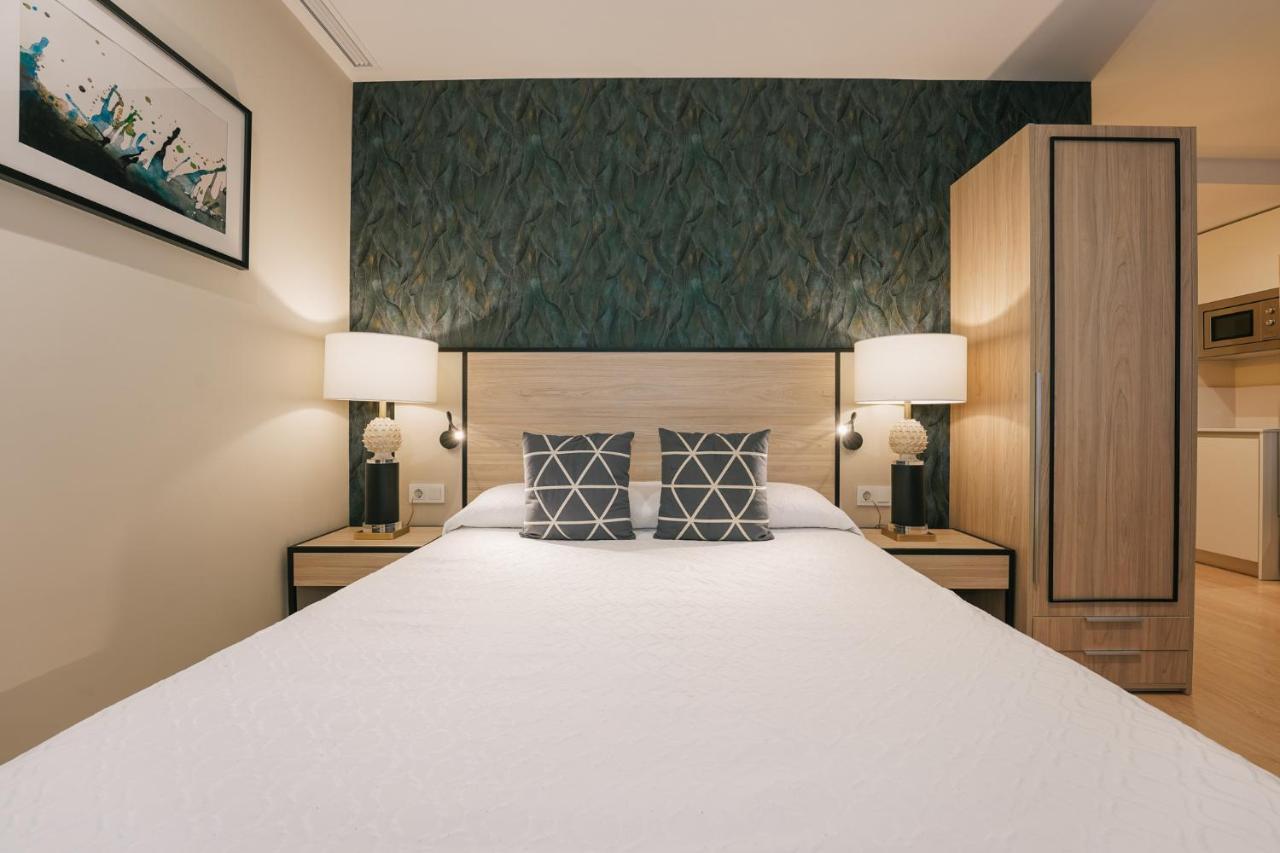 Aparthotel Debambu Atarazanas