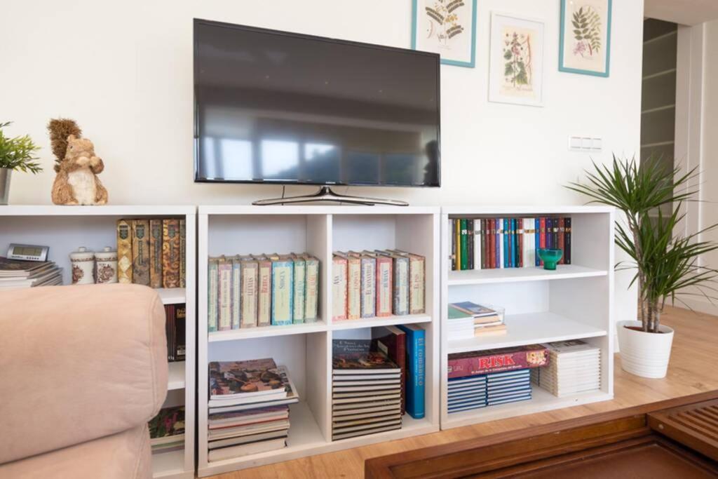 Apartamento Tgh/ Compas De La Victoria