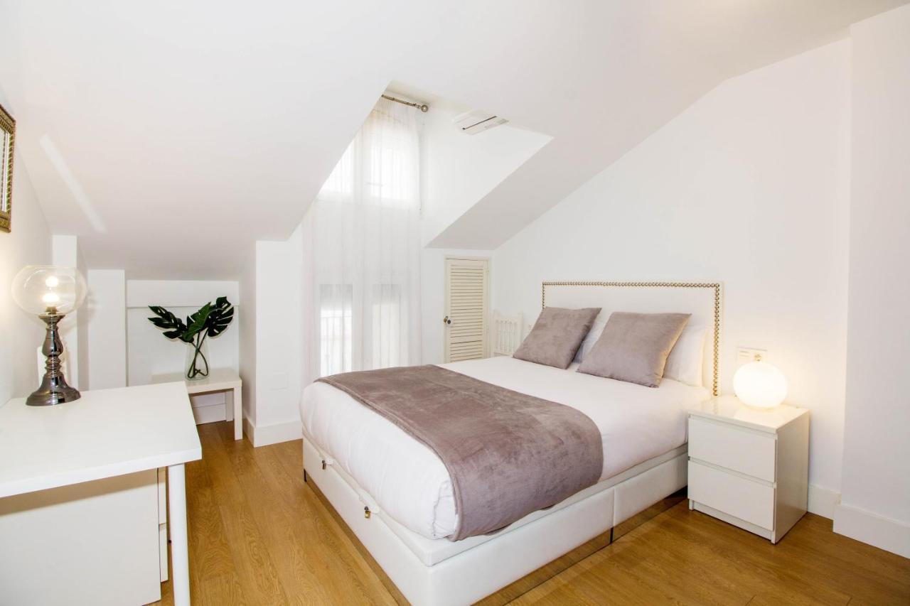 Appartement Kuros House *