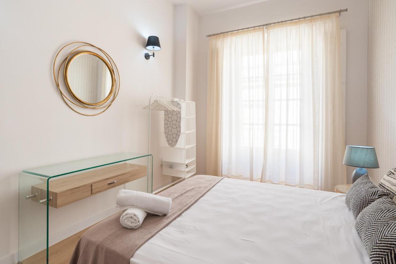 Apartamento Urbe10 Plaza De La Merced 1 Bedroom *