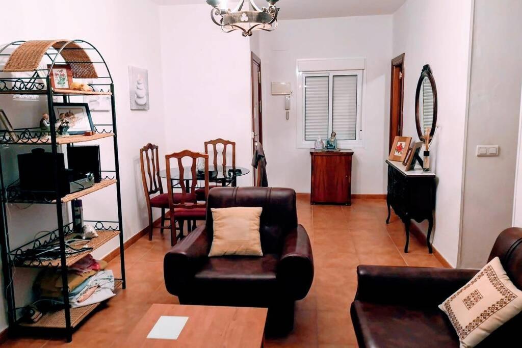 Apartamento De Tres En Carranque