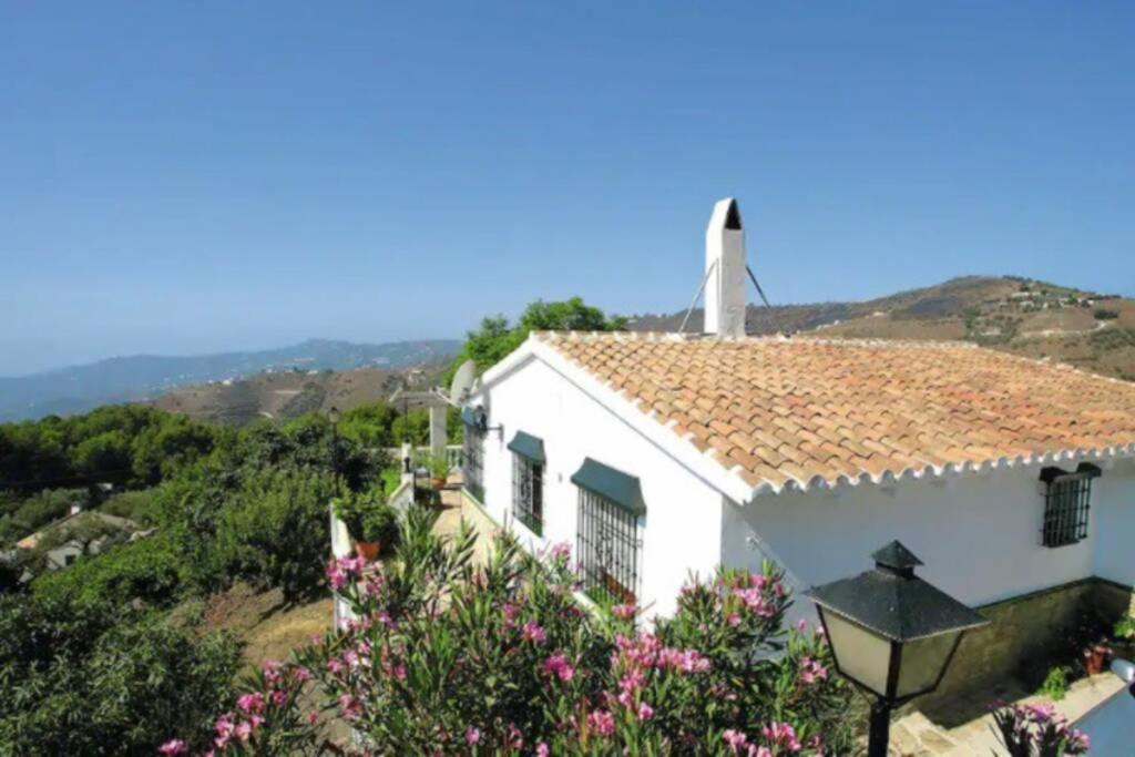 Villa Nazario