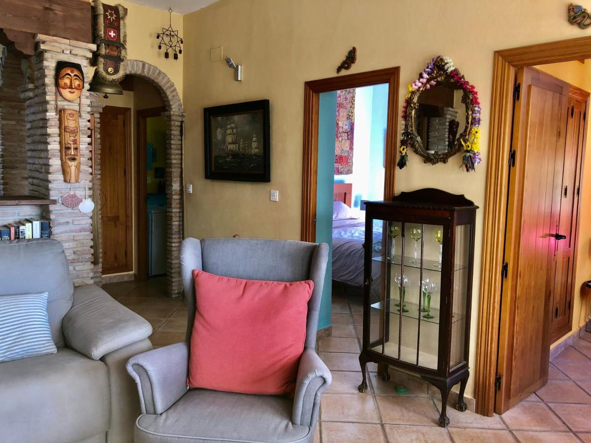 A Home-from-home With Stunning Views Fibre-optic Broadband + Uk And Spanish Tv Apartment