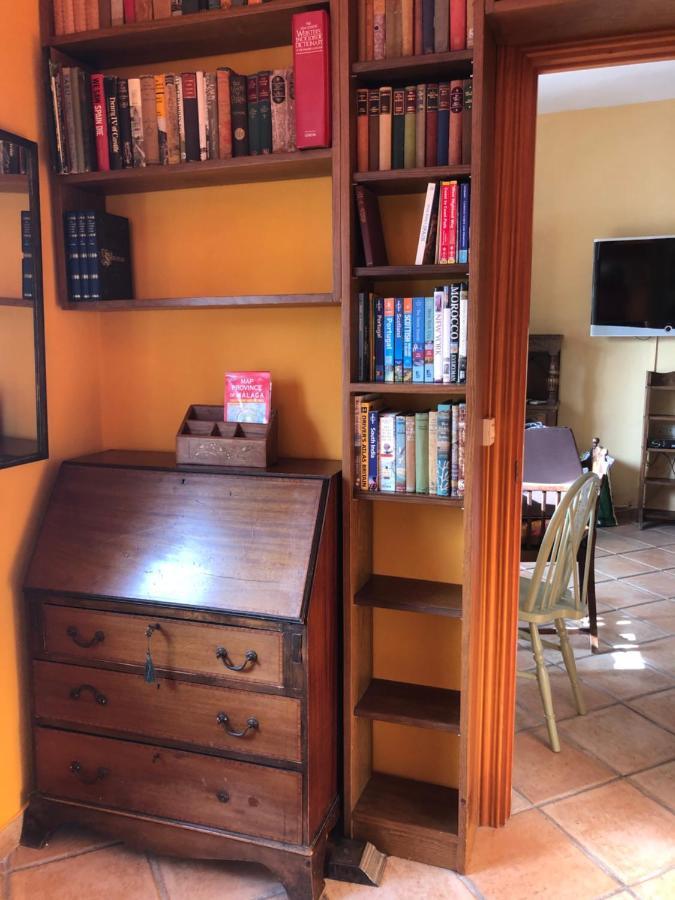 A Home-from-home With Stunning Views Fibre-optic Broadband + Uk And Spanish Tv * Málaga