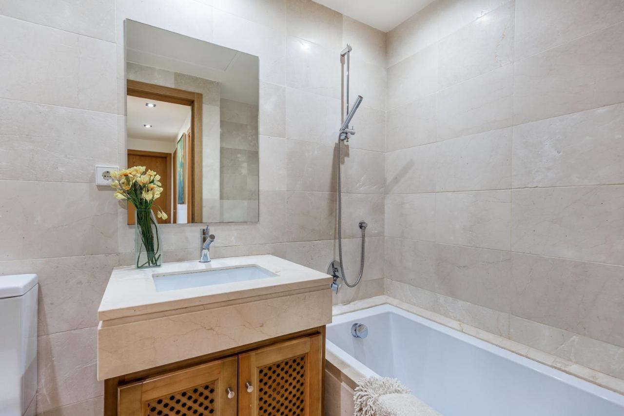 Vakantiehuis Townhouse With Great Sea Views In Riviera Del Sol *
