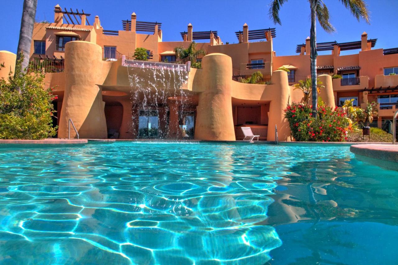 Townhouse With Great Sea Views In Riviera Del Sol