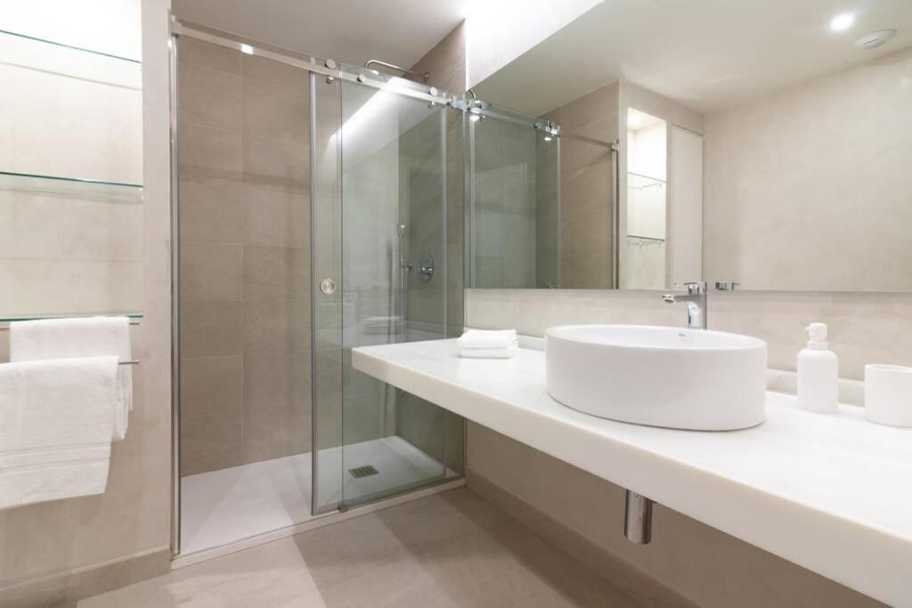 Miramar Luxury 2 Bedroom Freshapartments Appartamento *