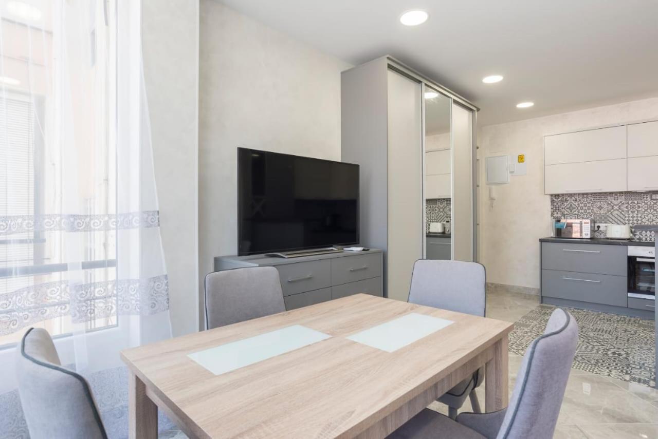 Dream House - En El Apartemento Gjestgiverier *