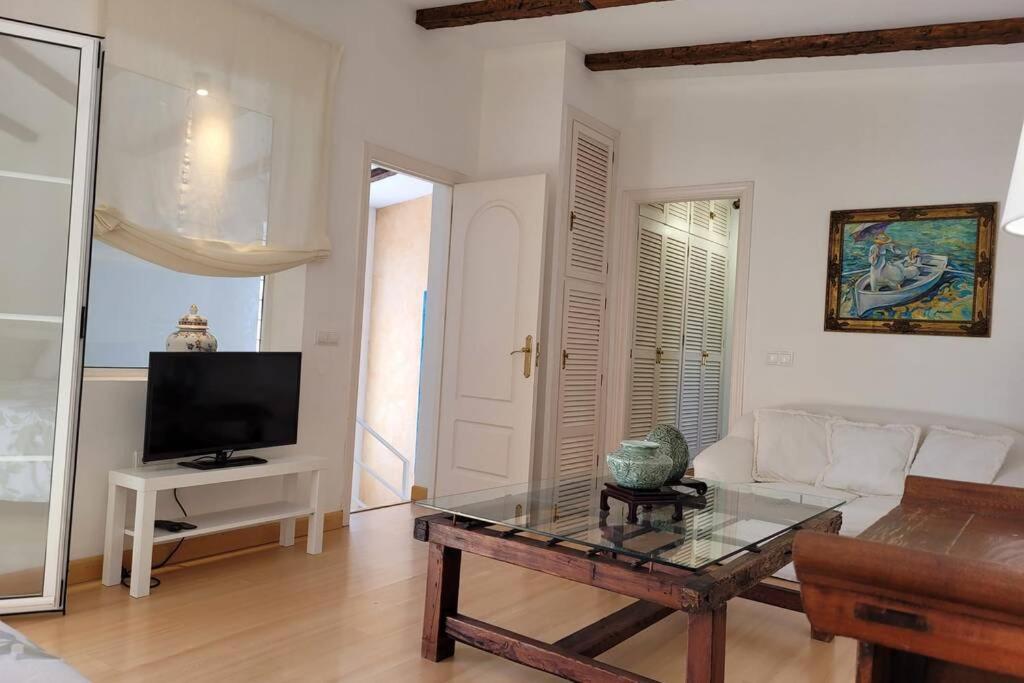 Villa Maria Villa