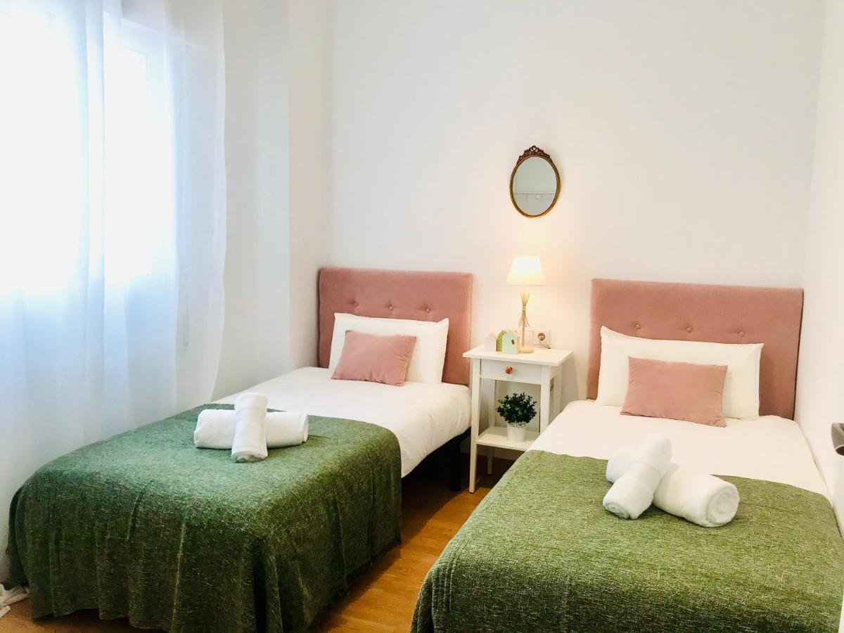 Gleaming & Well Located In Center Appartement *