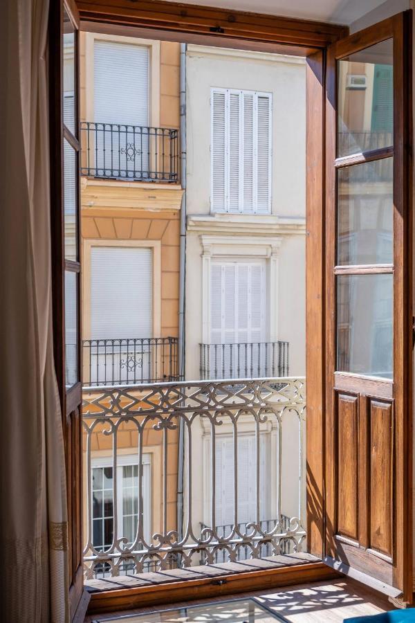 Appartement Carreteria - Design & Comfort - Prime Area