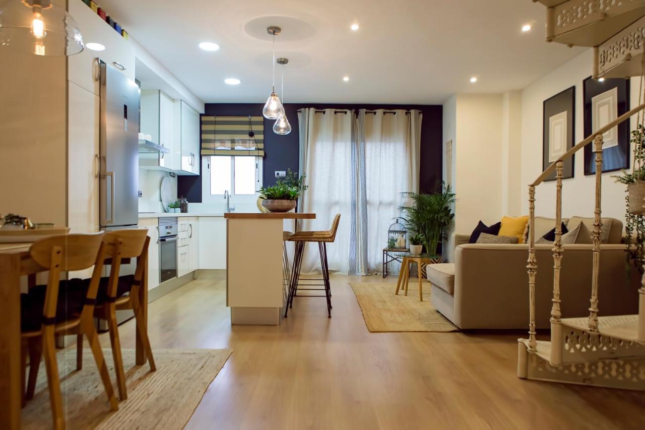 Sol Y - Designer Duplex Con Terraza Y Parking * Málaga
