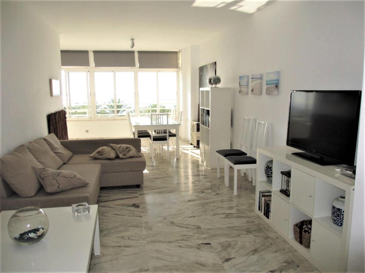 Frenta A La Playa Malaga-antonio Machado Apartamento