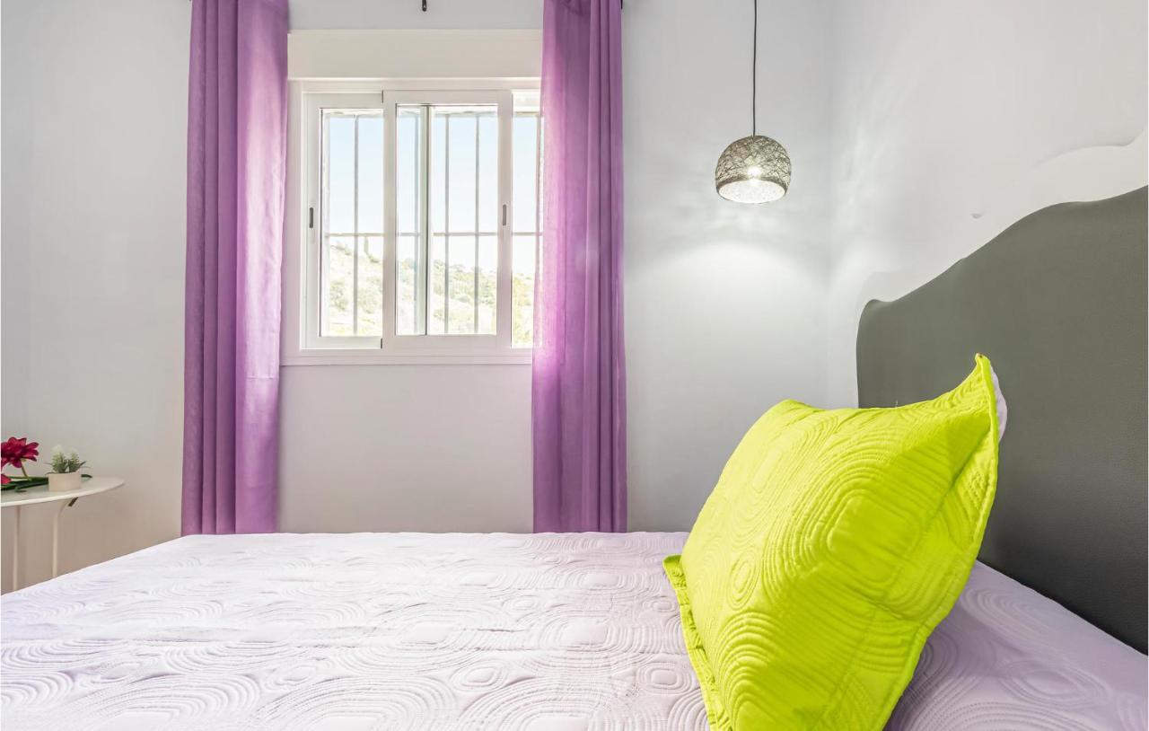 Feriehus 3 Bedroom Stunning In Málaga