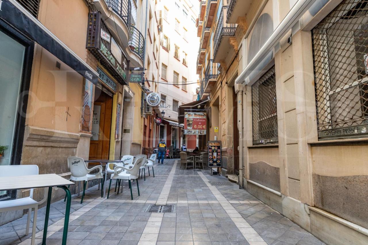 Central Studio With Patio And Balcony Apartment *