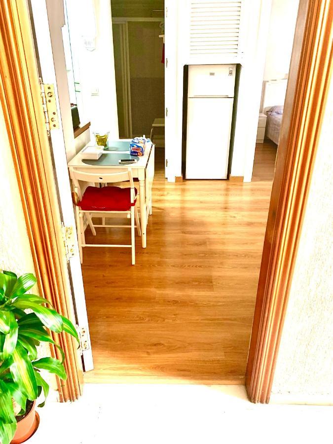 Ana's Parking Gratuito Apartamento Málaga