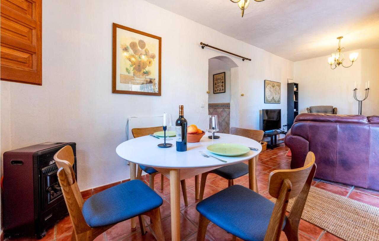 Pet Friendly In Iznate With Kitchen Ferienhaus
