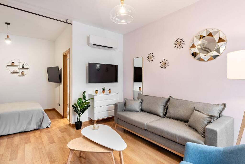 Appartement Designed Studio With Common Swimming Pool - Center By Rems *