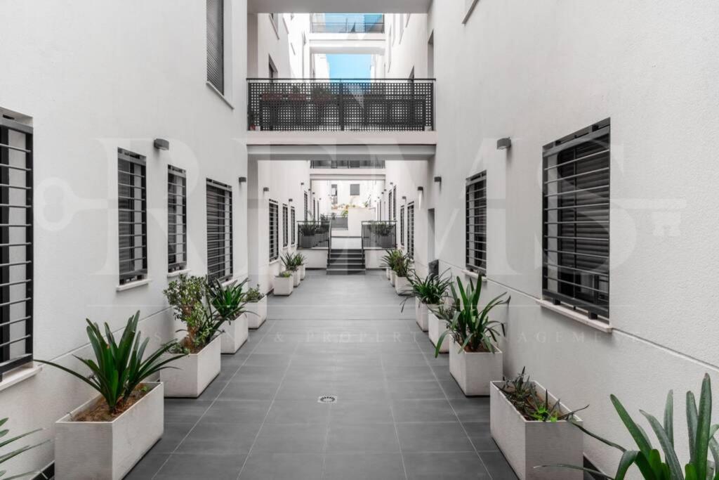 Appartement Designed Studio With Common Swimming Pool - Center By Rems *