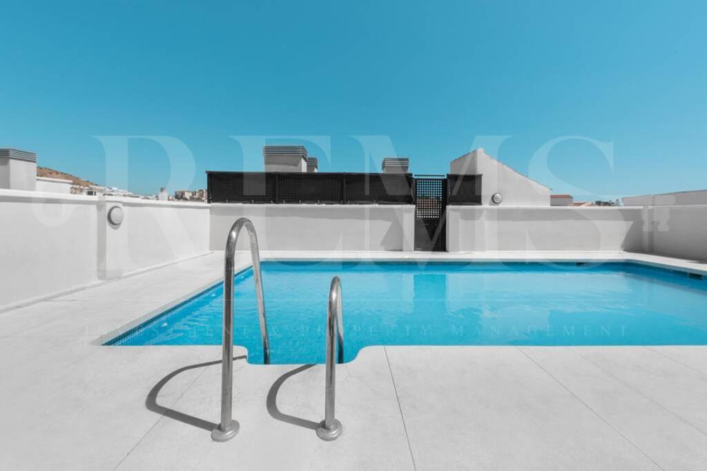 Appartement Designed Studio With Common Swimming Pool - Center By Rems