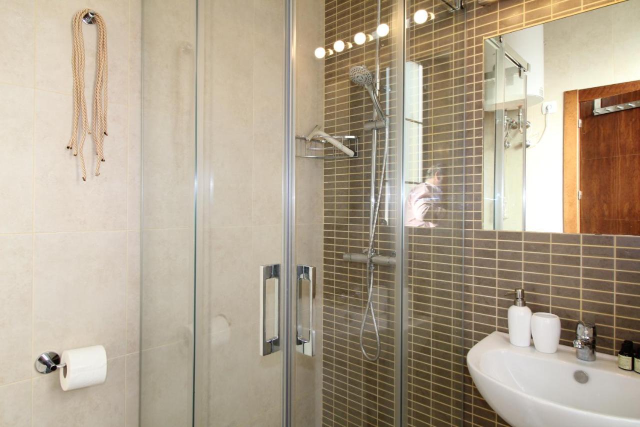 Del Parque Flats Alvarez Apartment Malaga
