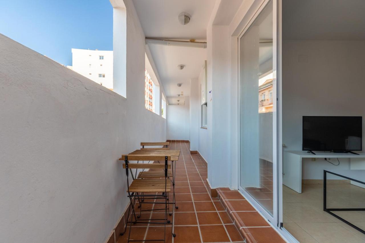 Fun Building By Homeabout Appartement