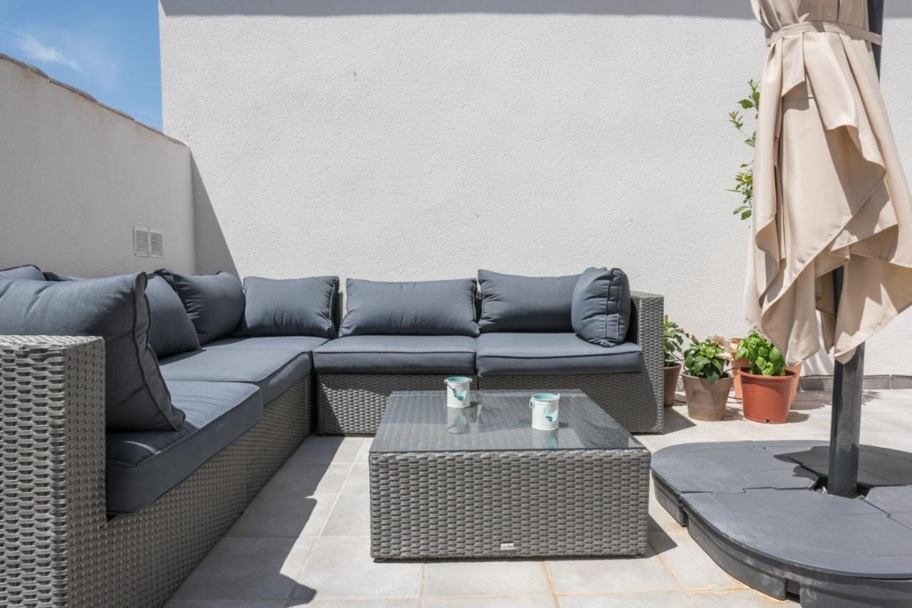 Jinetes Penthouse In By Solaga Homes Lejlighed