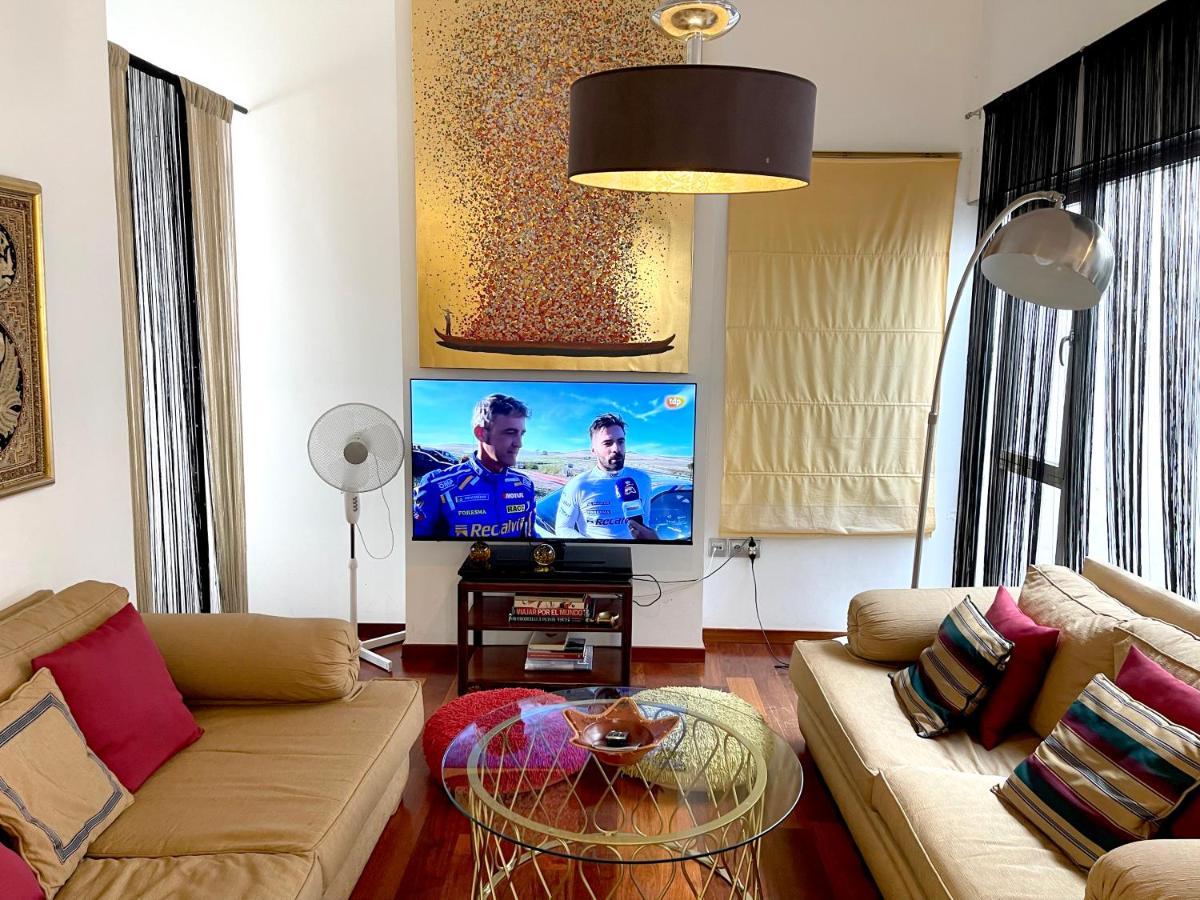 Atico En Plaza De La Constitucion 3 Bedrooms Lägenhet
