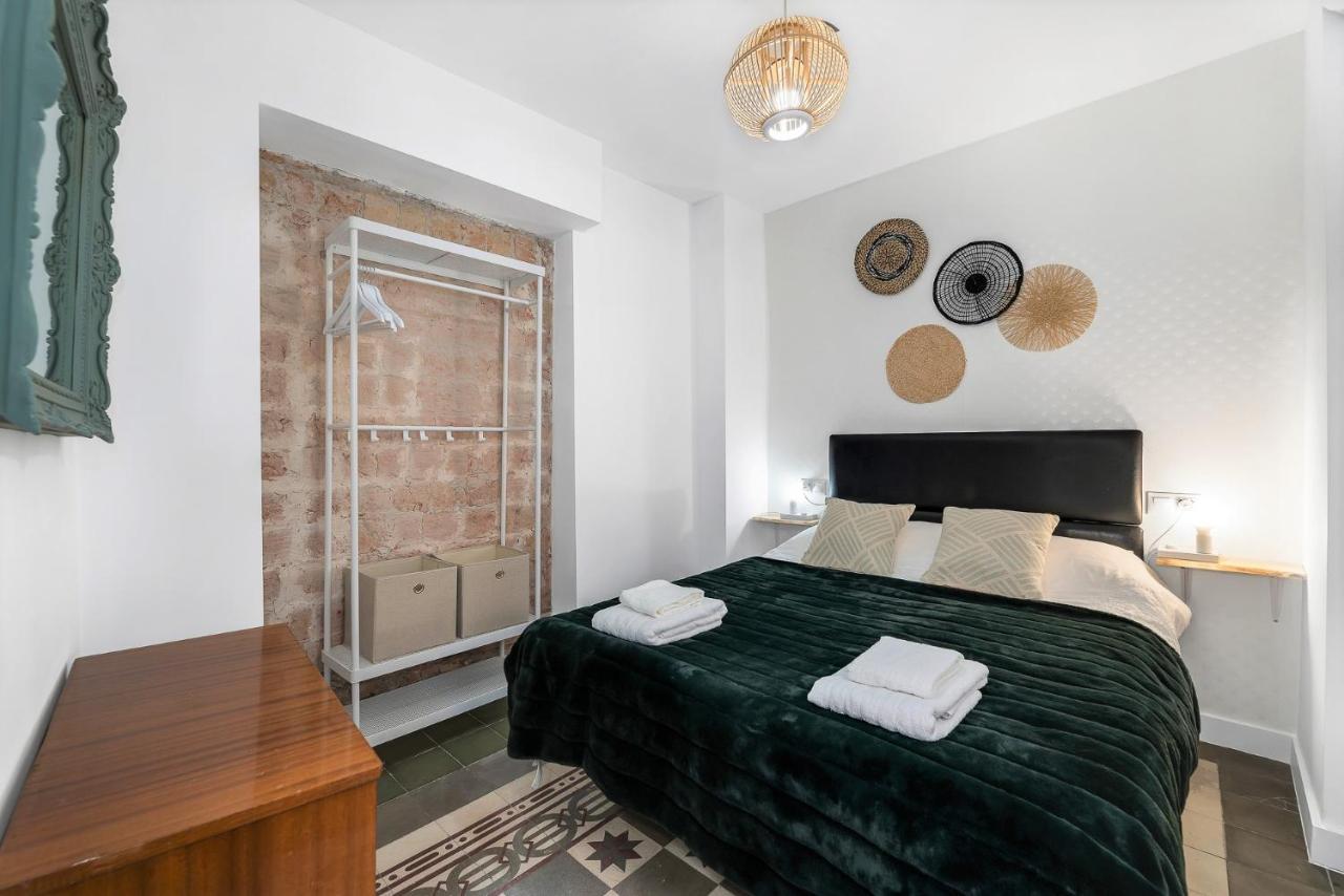 Hébergement de vacances Urban Rose , Superb Private House In Historical Center, With Sunny Rooftop *