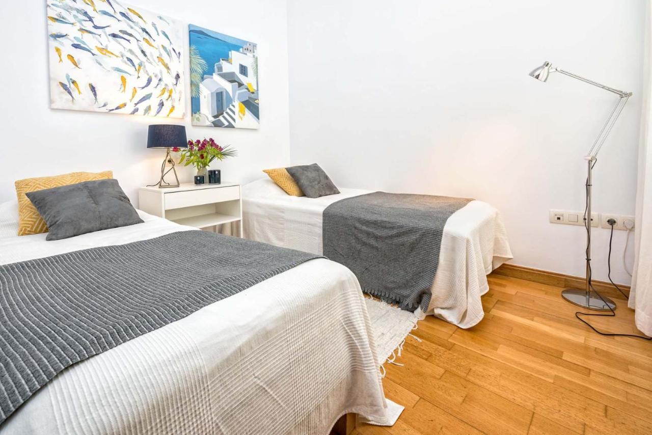 Christina Penthouse In By Solaga Homes Appartamento