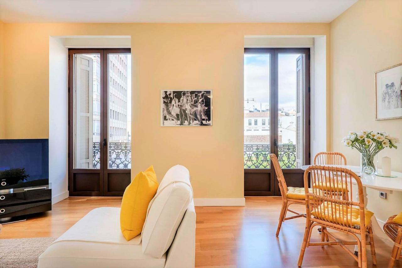 Sebastian Souviron In By Solaga Homes Apartamento Málaga