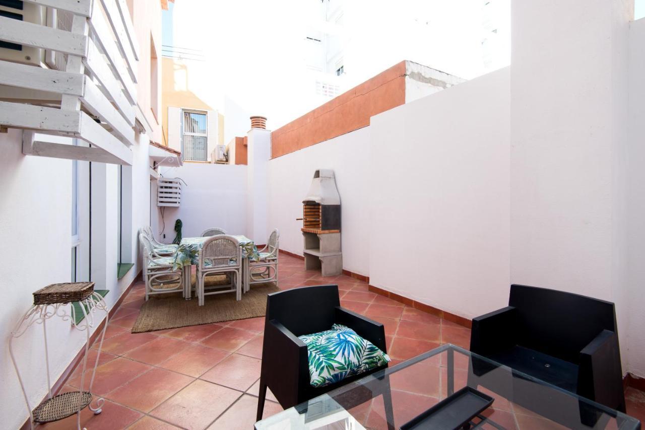 Apartment Center Location & Parking Free With Largeterrace & Bbq