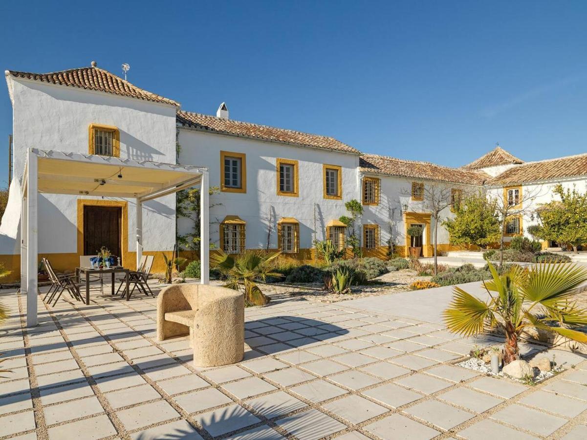 Villa Beautiful 7-bed In Málaga