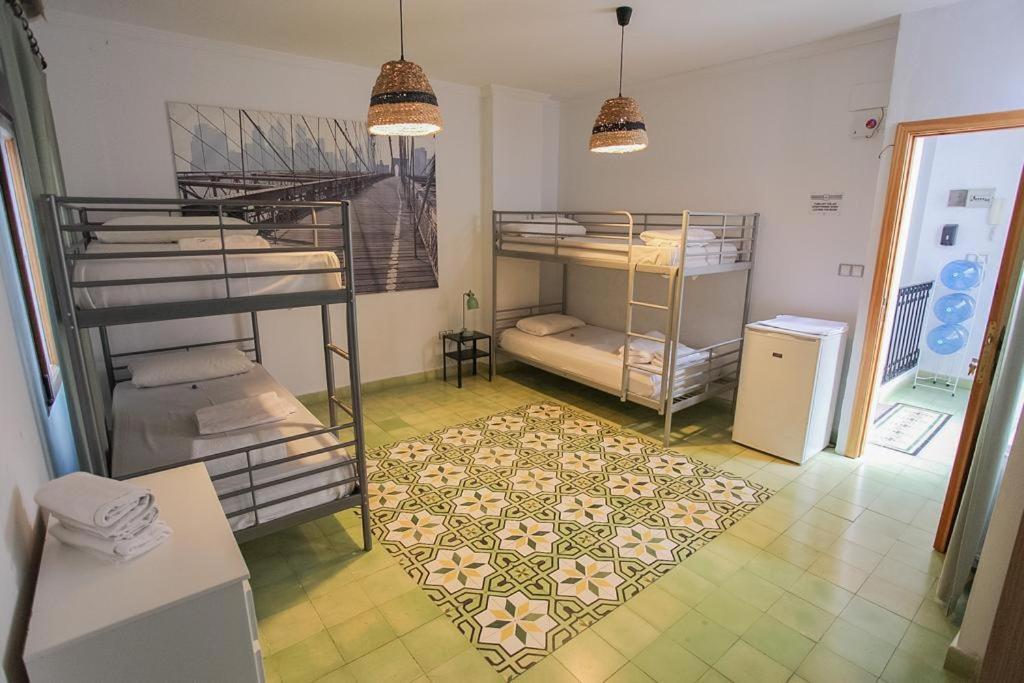 Pensión Barbatuke - Art & Hostel *
